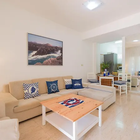Apartment Caribe